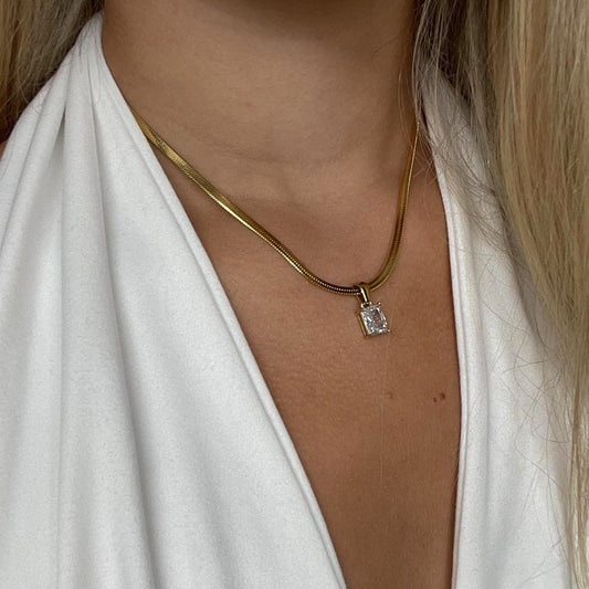 Herringbone Charm Necklace | 18k Gold Plated Stainless Steel | Tarnish Resistant