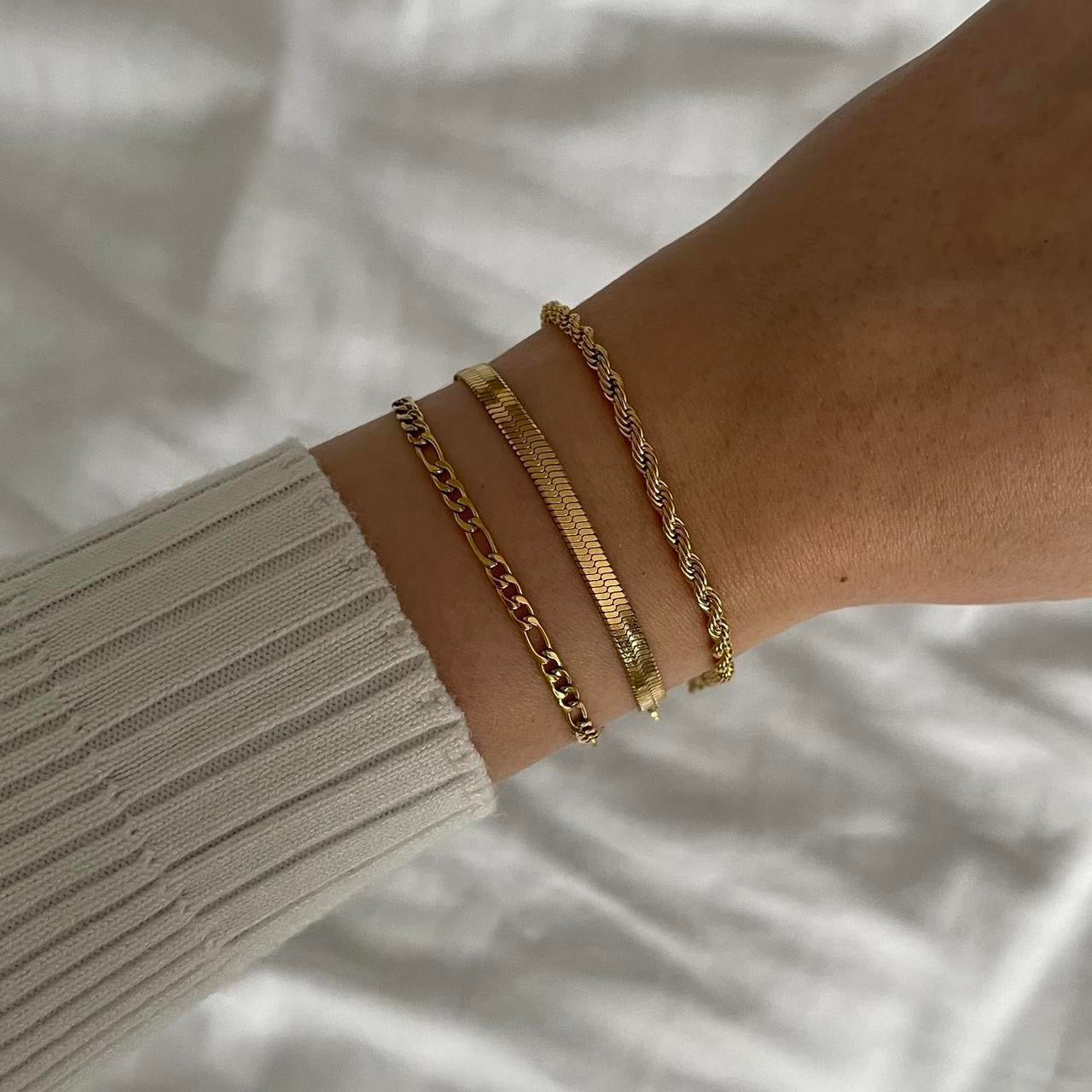 Herringbone Bracelet | 18k Gold Plated Stainless Steel | Tarnish Resistant