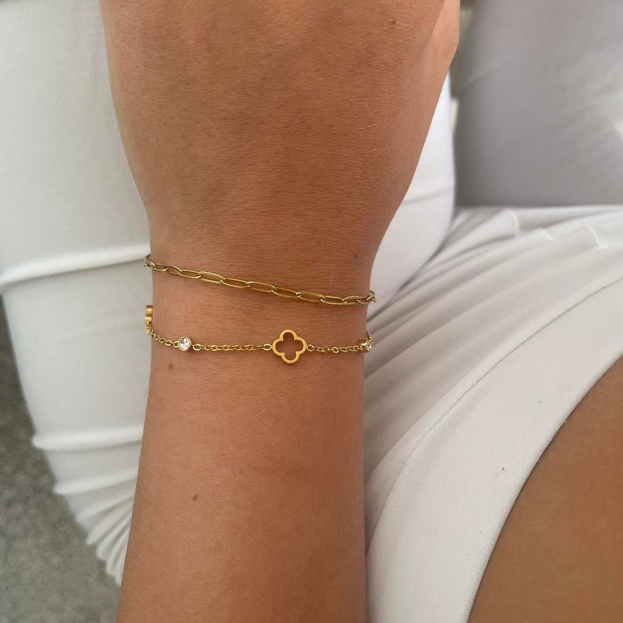 Dainty Paperclip Bracelet | 14k Gold Plated Stainless Steel | Tarnish Resistant